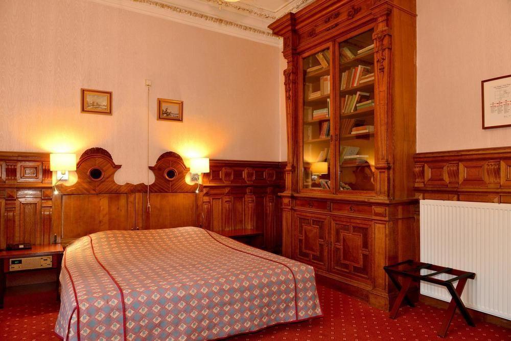 Kasteel Geulzicht 4* Maastricht